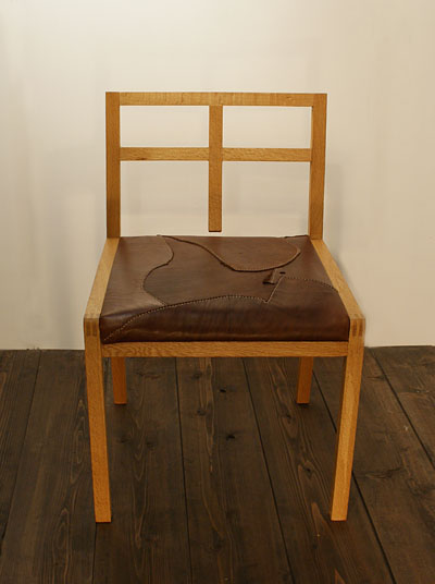 ナラ材とパッチワークレザーの椅子